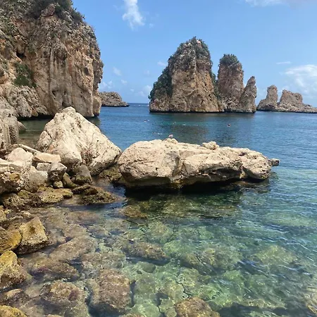 La Pedrera Rosa/the Pink Pedrera